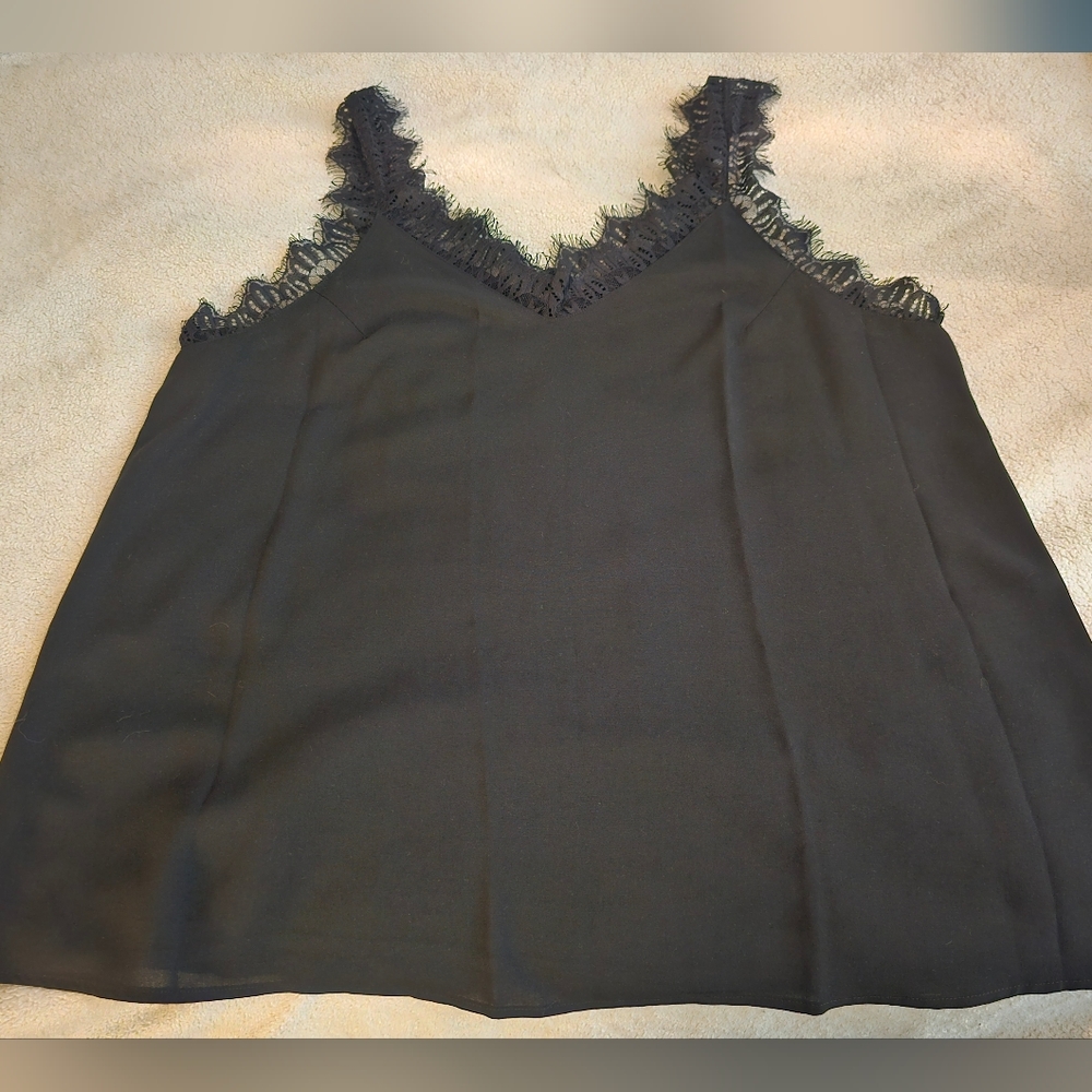 NWOT B1921 2X Lace V-Neck Cami